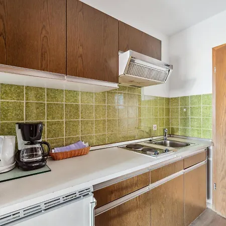 1 Bedroom Amazing In Lägenhet